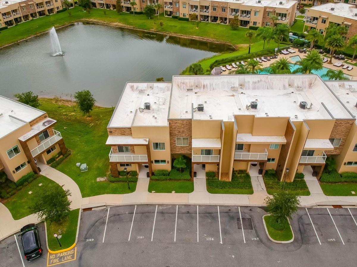 Beautiful Townhome Overlooking The Lake And The Pool Orlando Zewnętrze zdjęcie